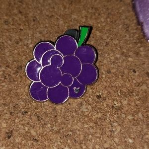 ⭐3 FOR $9, Purple Grapes Hidden Mickey Disney Trading Pin